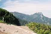 Giewont - widok z Przełęczy między Kopami